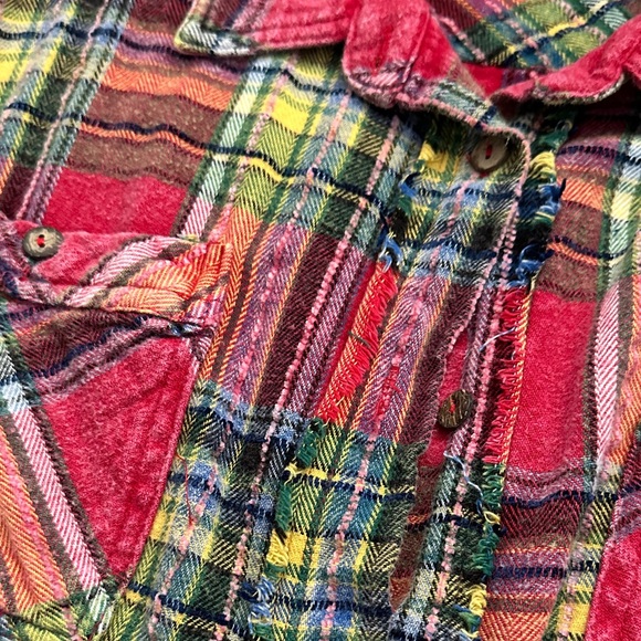 New Oli & Hali Plaid Button-Up Shirt with Multicolor Accents - Picture 6 of 9